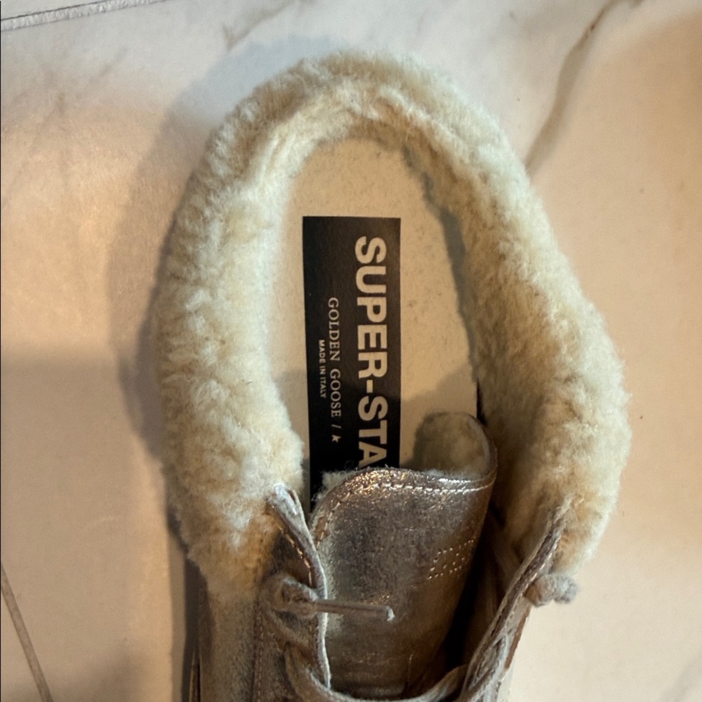 Golden Goose Metallic Gold Low-Top Sneakers with Shearling Collar - Picture 4 of 8